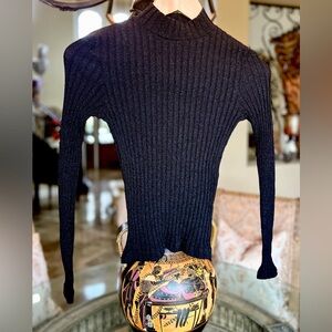 Express Women’s Classic Black Turtleneck Sweater size small